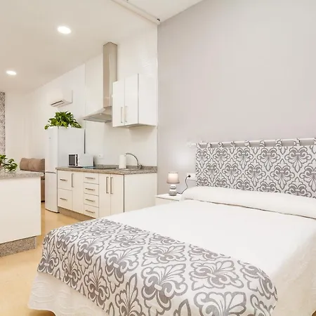 Canadian 2 Apartment